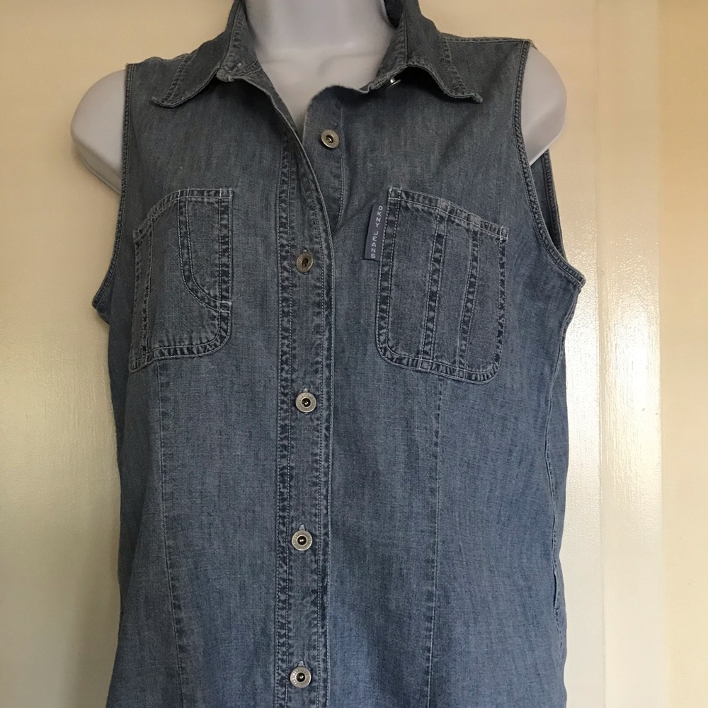 DKNY JEANS , size 10 ,buttoned shirt,sleeveless